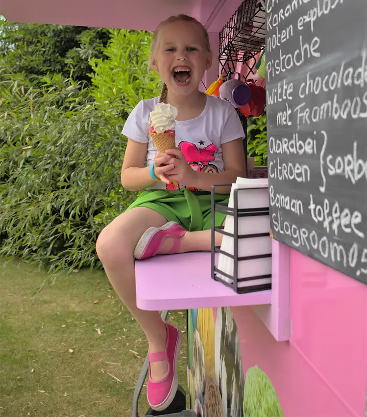 Foto meisje op c-tjes ijskar